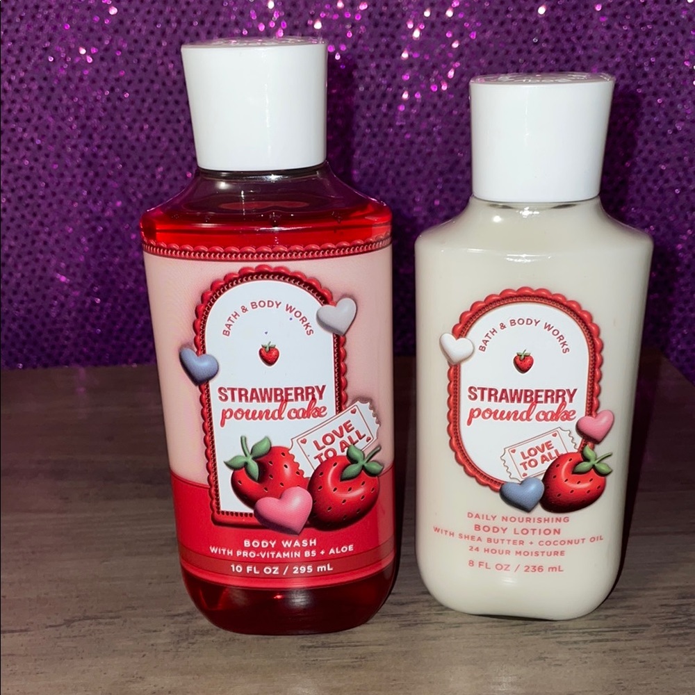 Bath & Body Works Strawberry Pound Cake Set